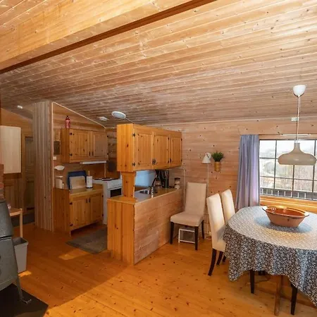 Holiday home Torbjornhytta Haugen